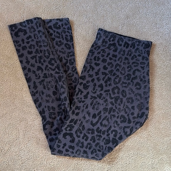 Nike Leopard Leggings - Picture 1 of 4